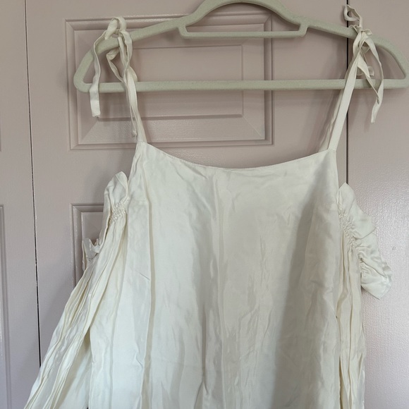 Off the Shoulder Top - Picture 1 of 3